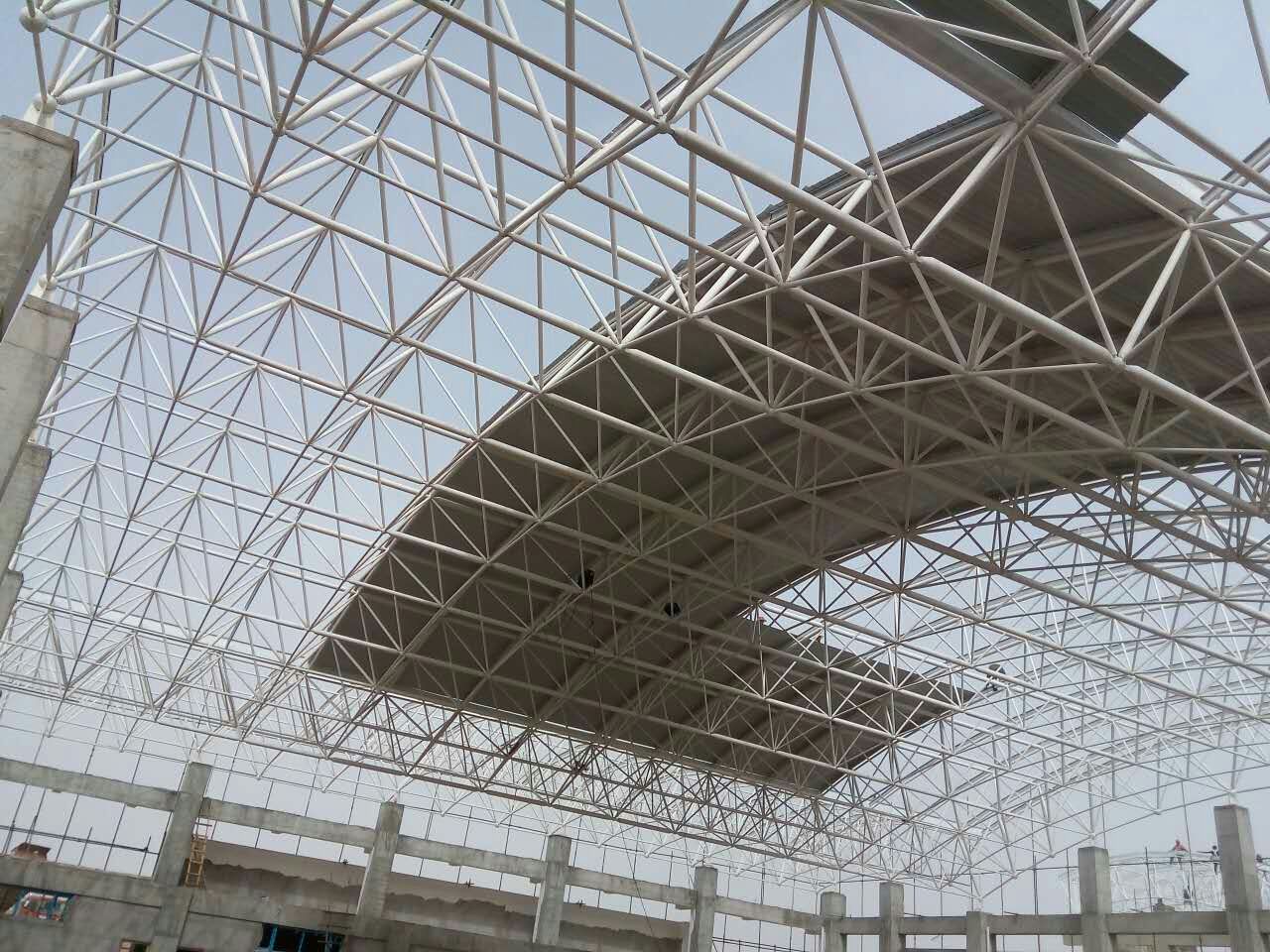 西青青島一汽網(wǎng)架